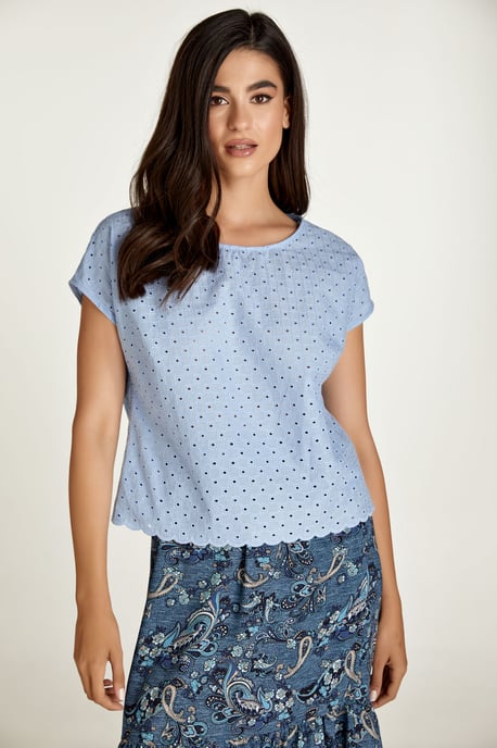 Himelsblå ärmlös broderad topp - Image 1
