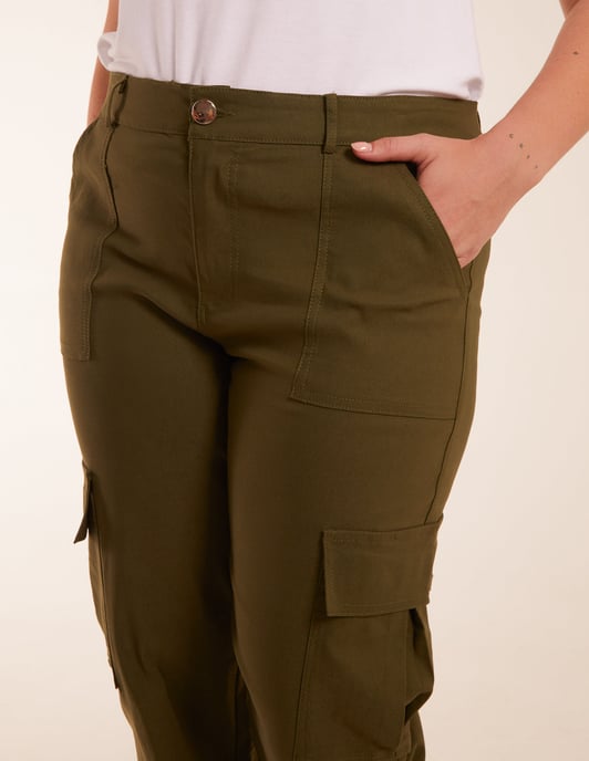 Curve Straight Leg Pocket Detail Cargo Joggers