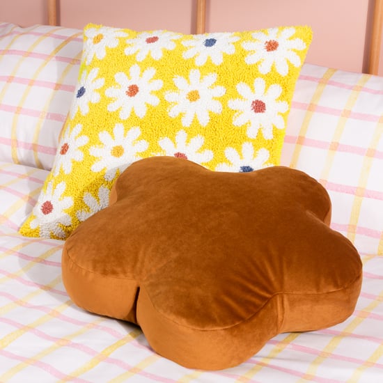 Heya Home Daisy Knitted Polyester Filled Cushion - Image 5