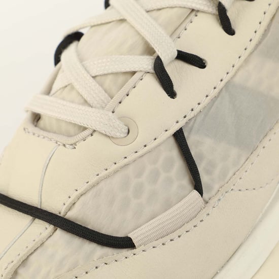 Women's Y-3 Shiku Run Trainers in Off White