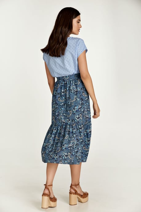 Himelsblå ärmlös broderad topp - Image 3