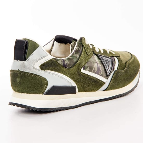 Guess Mens Schwarz Logo Dreieck Sneaker - Image 6