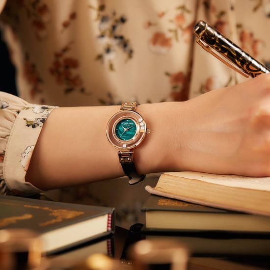 VICTORIA HYDE Ladies Watches Small Dial Analog Quartz Woman Watches with Clear Crystal Elegant Gold Watch for Woman, green black - Image 3