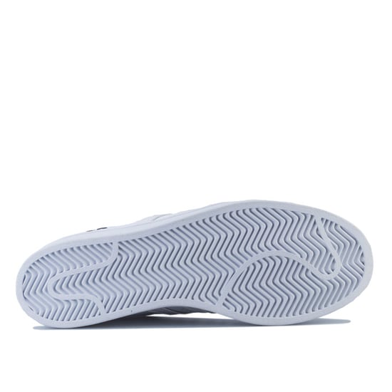 adidas Originals Superstar Trainers in White - Image 4