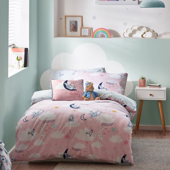 Peter Rabbit TM Sleepy Head Reversible Duvet Cover Set