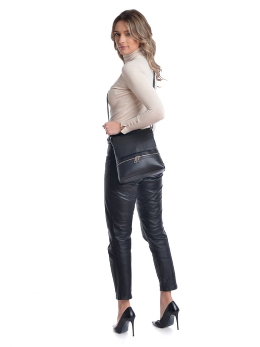 Roberta M SS22 RM 1758 Black Leather Bag - Image 5