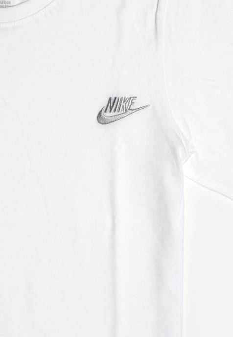 Nike Embroidered Futura T Shirt in White & Sliver Logo - Image 3