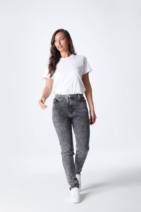 Acid Wash Black Mom Jean