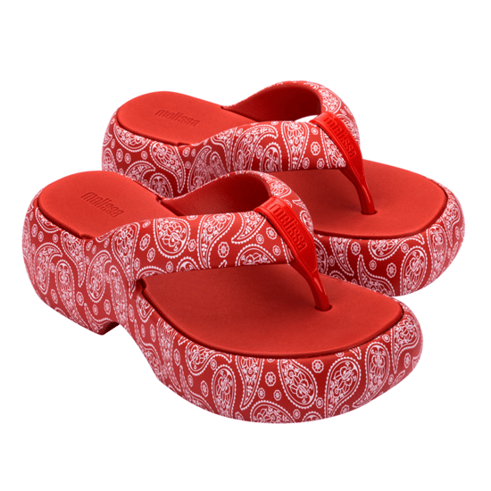 Free Fuzzy Printed Platform Red/White