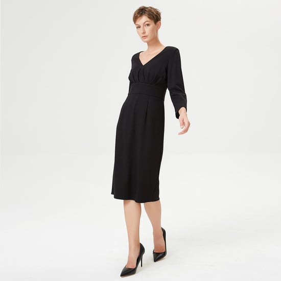 Adjusted V -neck Dress and folds on chest - Image 2