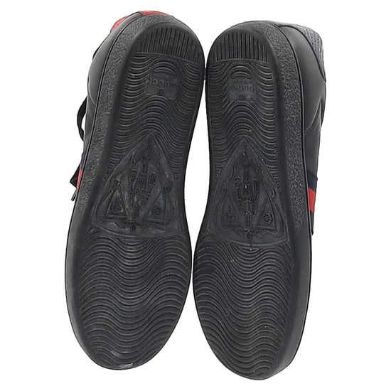Gucci Ace Bee Low-Top Sneakers in Black Calfskin Leather - Image 6