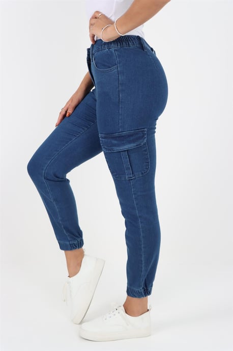 Womens Side Elastic Waist Self Cuffed Jeans in Blue - Image 3