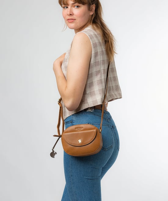 Una' Dark Tan Leather Cross Body Bag