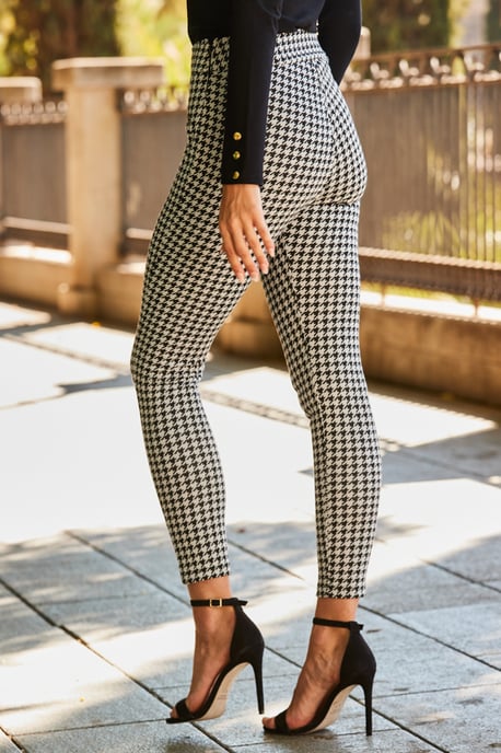 Black & White Dogtooth Print Leggings With Zip Detail Pockets