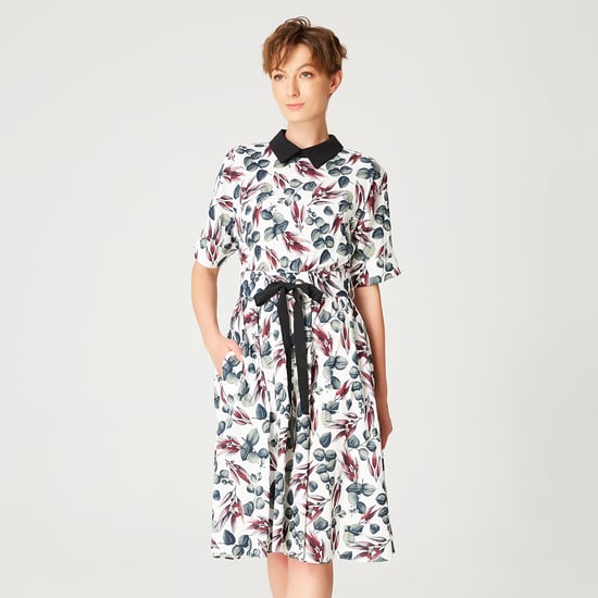 Fit-en-flare bladeren Printjurk met brede riem - Image 1