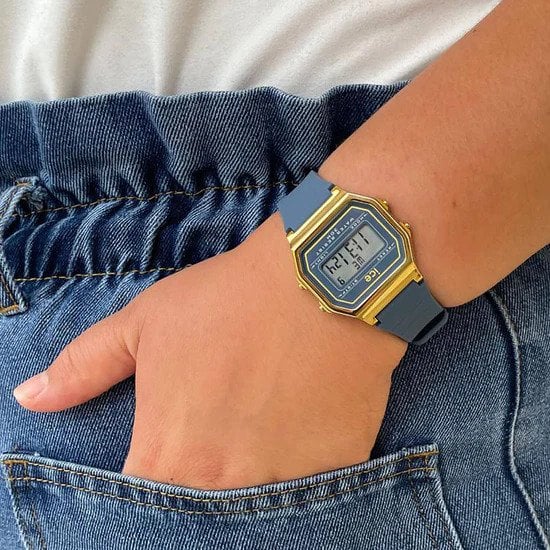 Ice Watch Ice Digit Retro - Midnight Blue Women's Blue Watch 022067