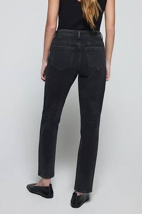 High Rise Mom Jeans - Image 3