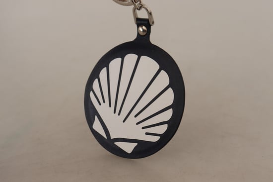 Dolce & Gabbana Men's Black Leather Shell Metal Silver Tone Keyring Keychain