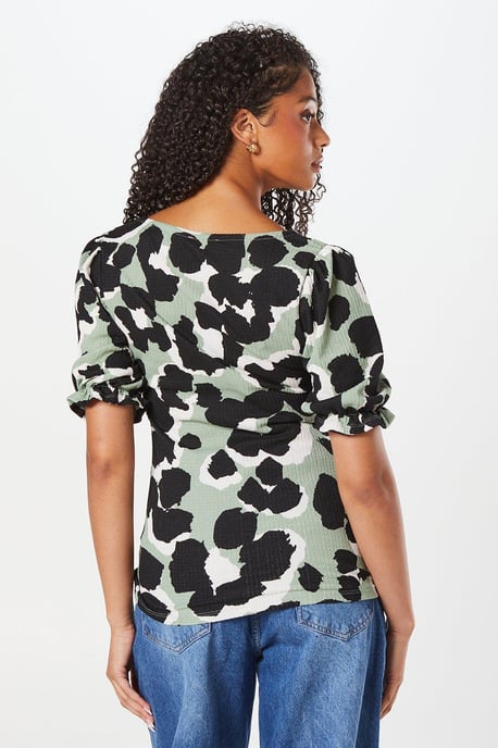 Tall Animal Scoop Neck Short Sleeve Top