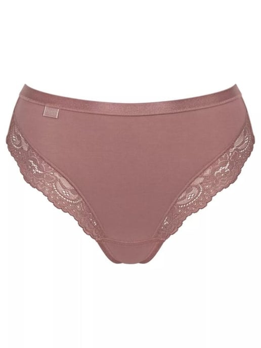 Romance Tai Brief
