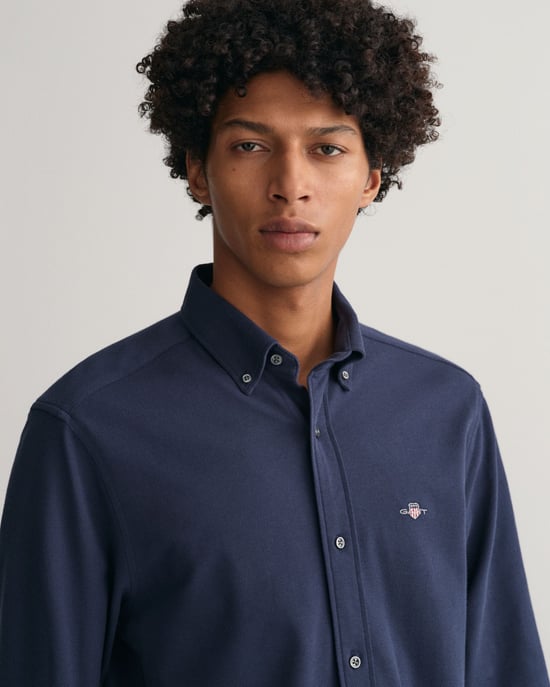 Men's Gant Regular Jersey Pique Shirt in Navy - Image 2