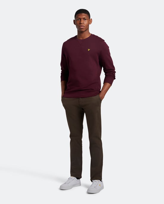 Lyle & Scott Crew Neck Sweatshirt in Burgundy - Image 2