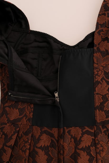 Dolce & Gabbana Svart Brun Blommig Brokad A-linjead Klänning - Image 5