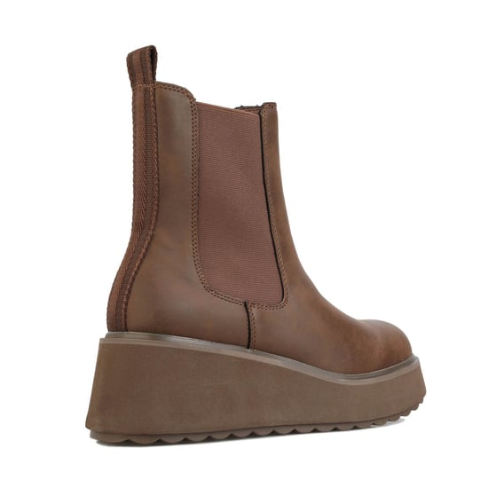 Women's Rocket Dog Heyday Platform Chelsea Boots in Brown