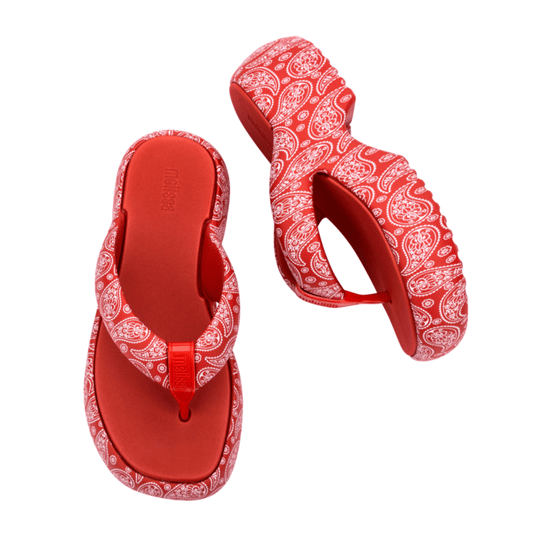 Free Fuzzy Printed Platform Red/White