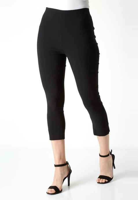 M&CO Womens Crop Stretch Trousers in Black - Image 1