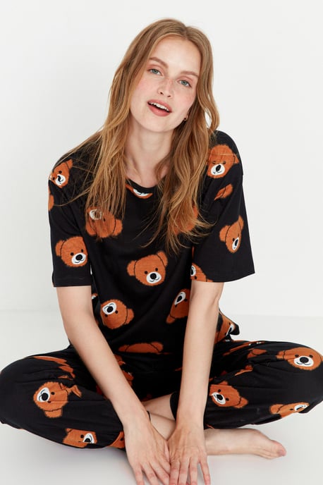 Trendyol Women's Crew neck Pajama Set - Image 4