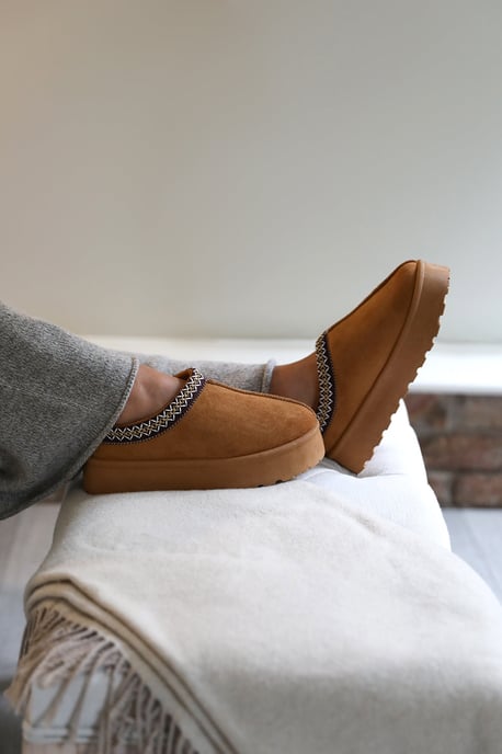 Wheres That From Womens 'Freeze' Flatform Embroidered Low Ankle Slipper Boots