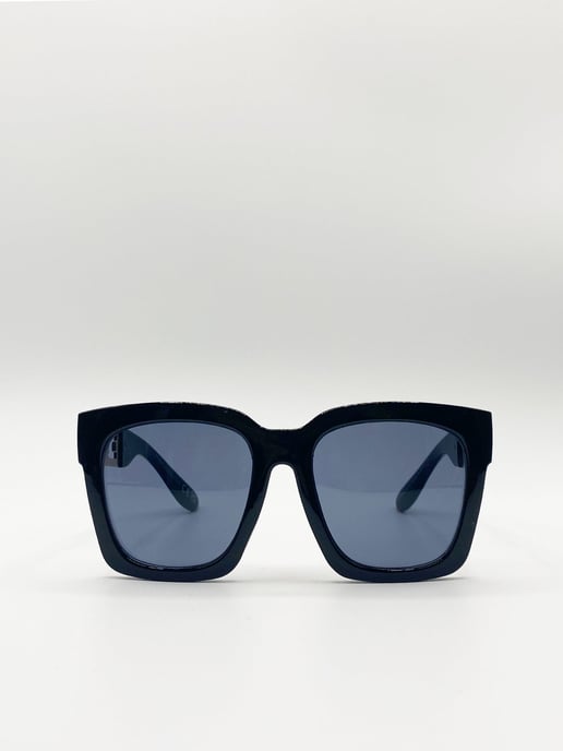 Oversized Sunglasses with Gold chain detail - Image 2