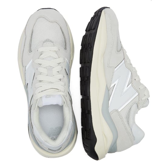 New Balance 5740SLA Womens Beige Trainers - Image 6