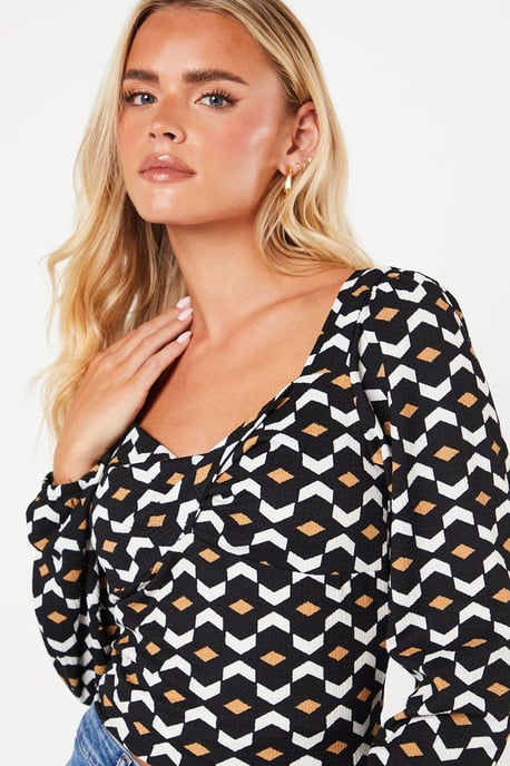 Petite Geo Twist Front Long Sleeve Top