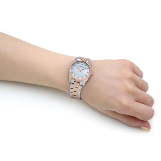 Bulova Surveyor Women's Multicolour Watch 98P207
