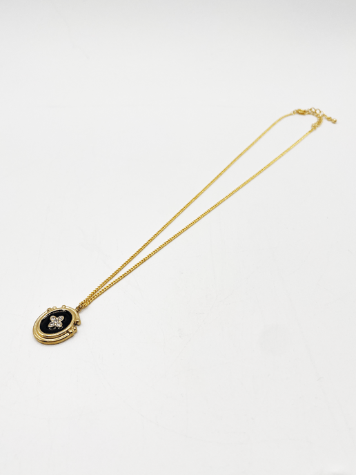 Vintage Style Gold Plated Necklace With Diamante