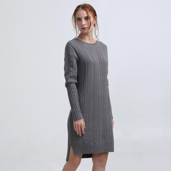 Snörning i ryggen på jumperklänning - Image 1