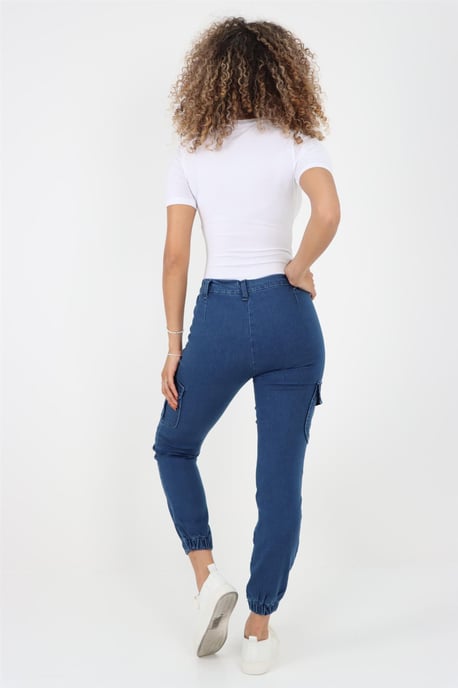 Womens Side Elastic Waist Self Cuffed Jeans in Blue - Image 5