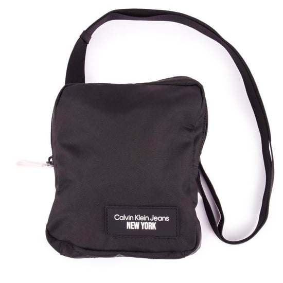 Calvin Klein Jeans Essential Reporter Cross Body Bag - Image 1