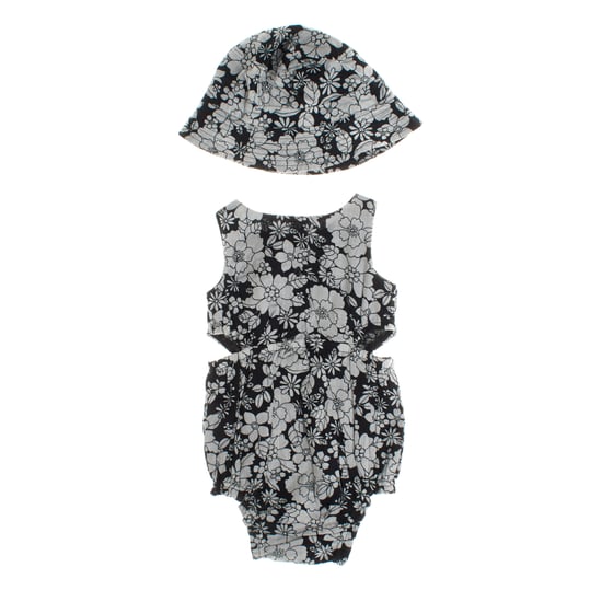 Bodysuit and hat set 600462 baby girl