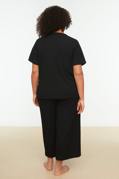 Trendyol Vrouw/Meisje V-hals Pyjamaset in grote maten 2 pak - Image 6