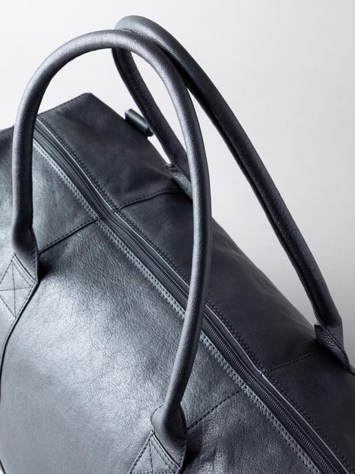 Discoverer Large Leather Holdall in Black