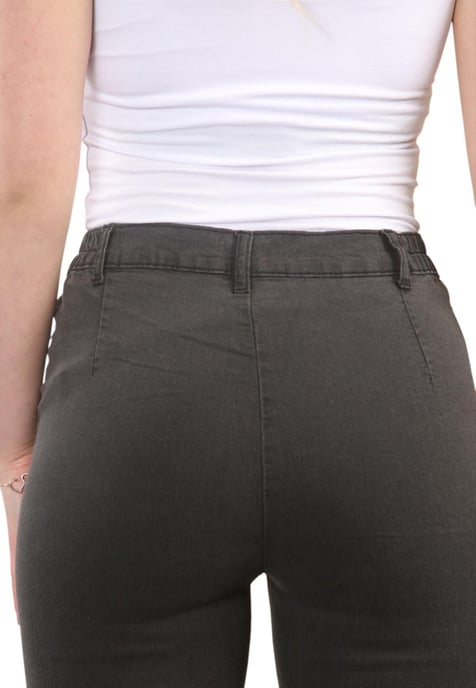 MYT Dames Elastische Taille Jeans in Charcoal - Image 5