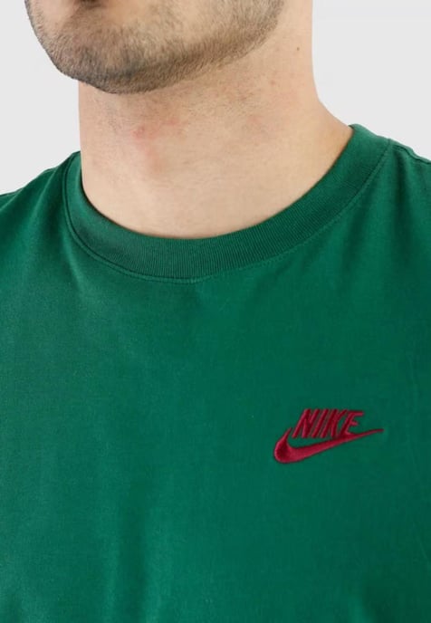 Nike Sportswear Club Heren T Shirt in Groen - Image 3