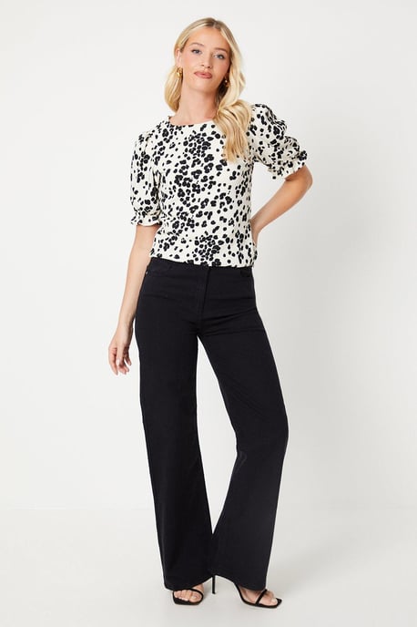 Leopard Puff Shoulder Short Sleeve Top