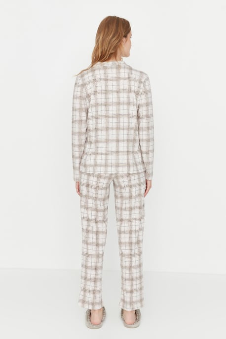 Trendyol Vrouwen Kraag Pyjama Set 2 pak - Image 5