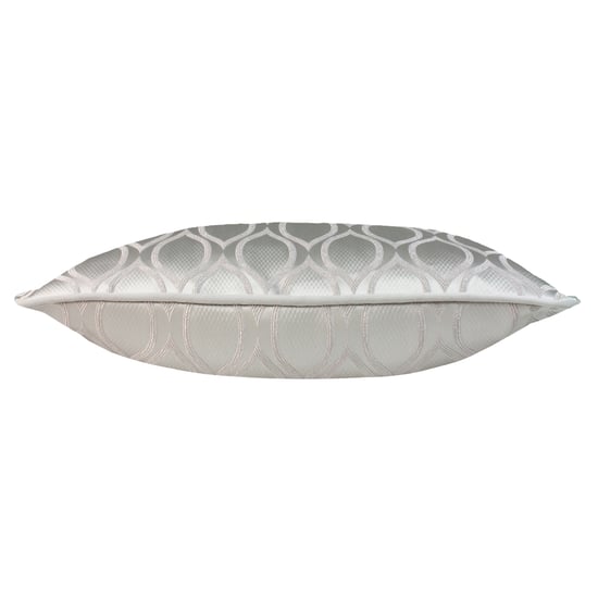 Solitaire Geometric Cushion - Image 2