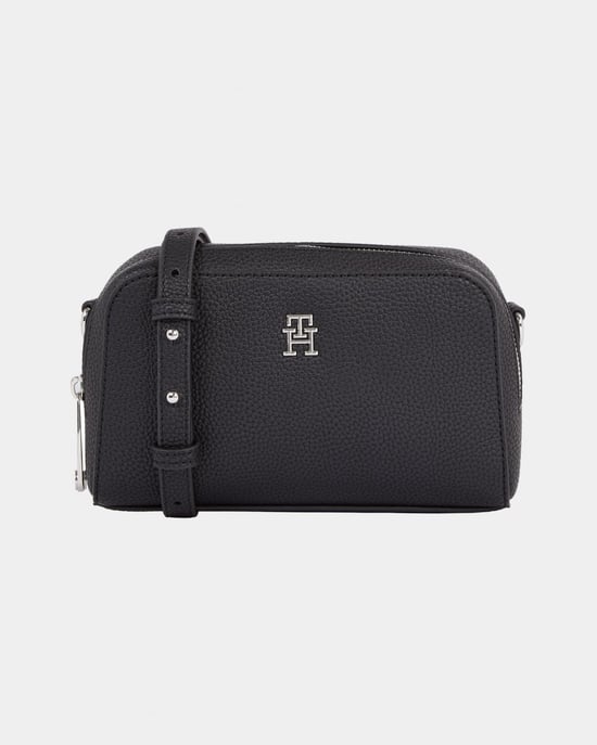 Tommy Hilfiger TH Emblem Crossover-väska - Image 1