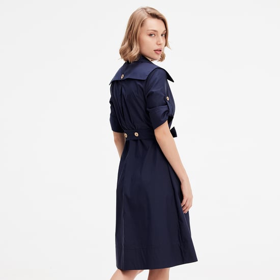 Klänning med trenchcoat i bomull - Image 4